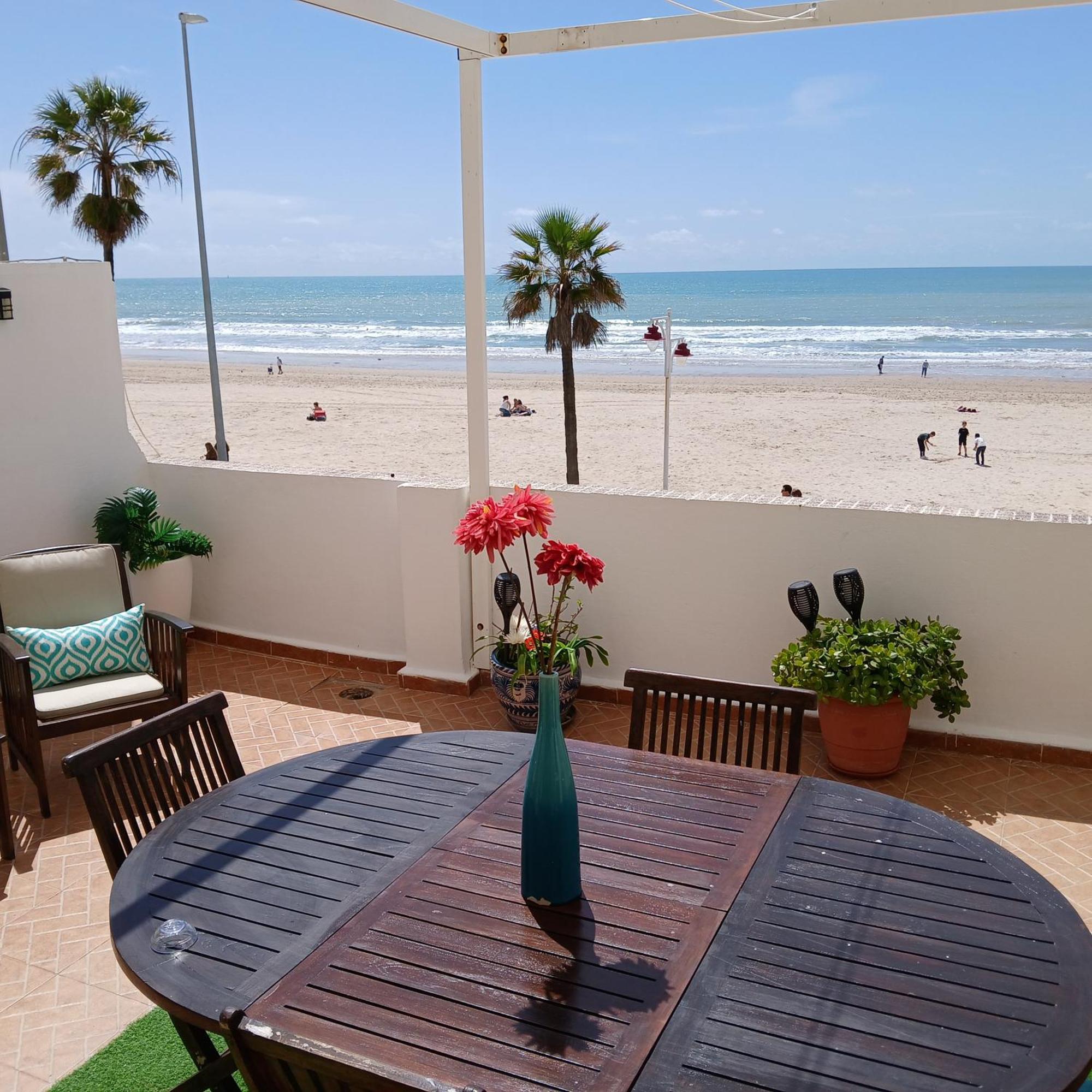 Amazing Frontal Beach Apartment #Traveller'S Awards2023 كاديز المظهر الخارجي الصورة