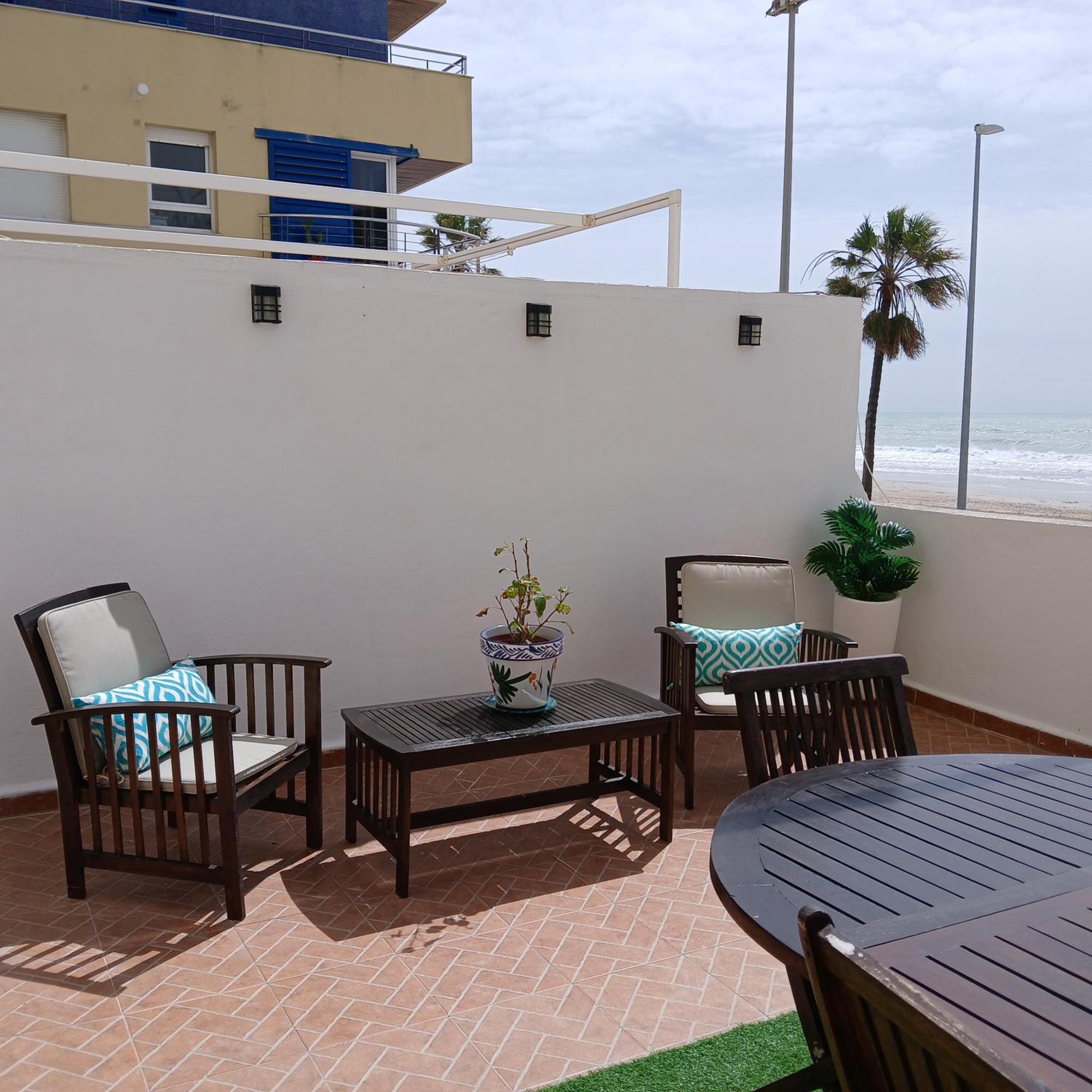 Amazing Frontal Beach Apartment #Traveller'S Awards2023 كاديز المظهر الخارجي الصورة